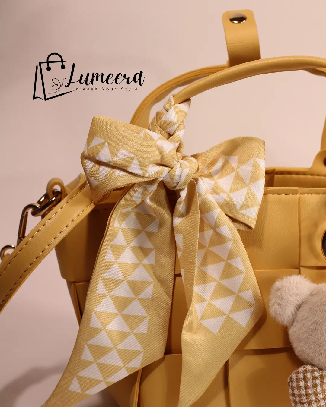 Snuggle Puff Hand Bag