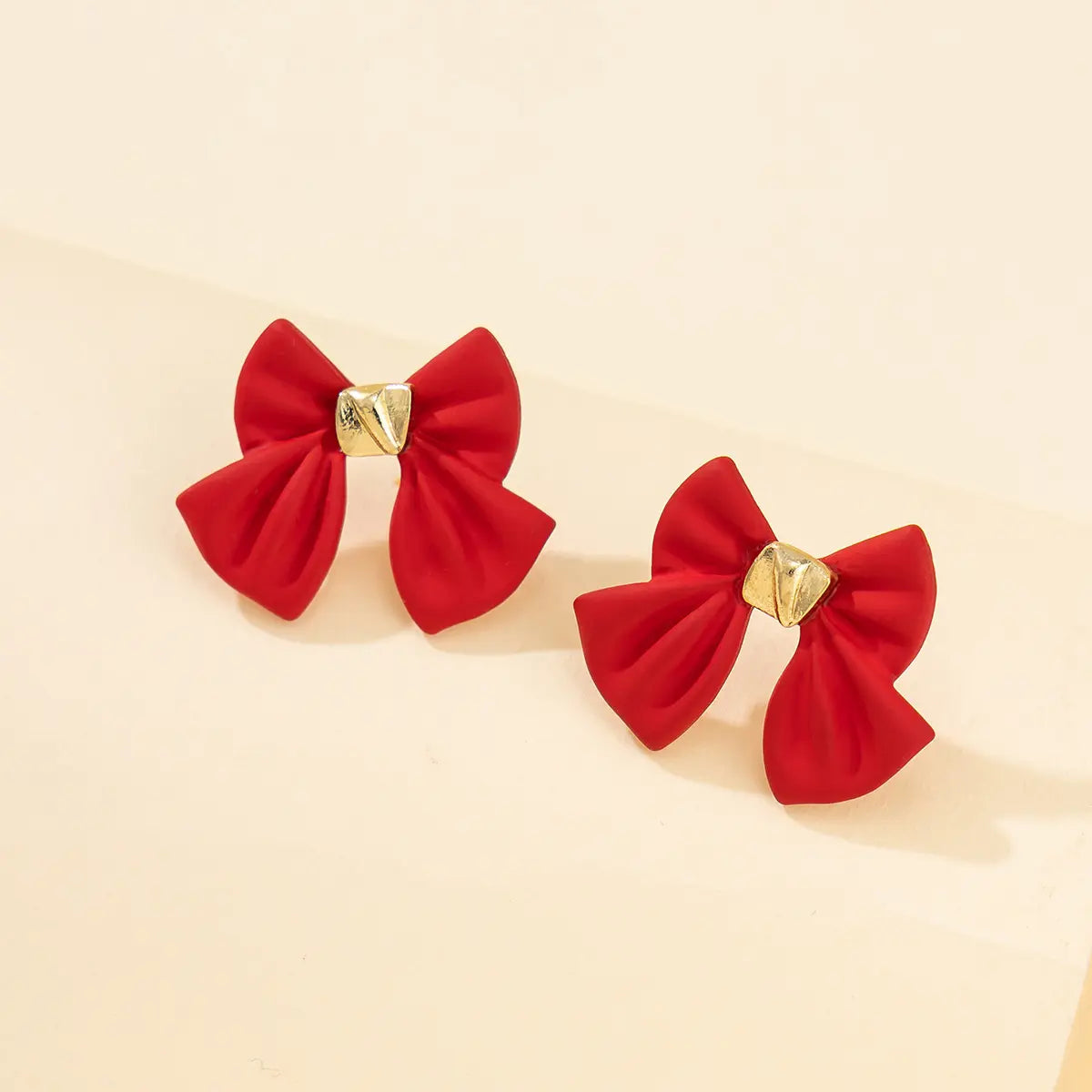Chic Noir Knots earrings