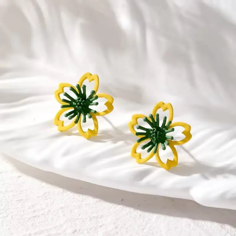 Lemon Glow Stud Earrings