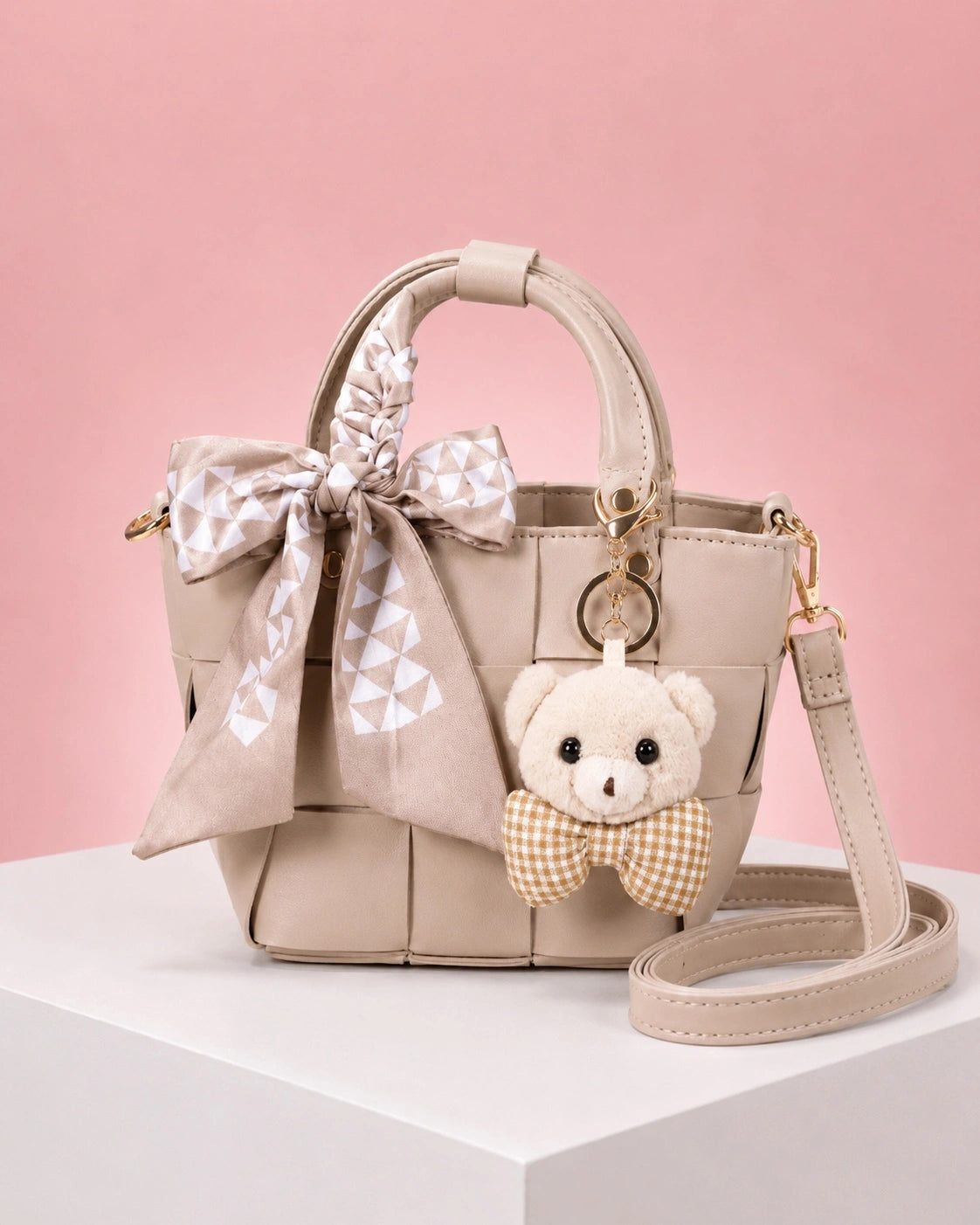 Snuggle Puff Hand Bag