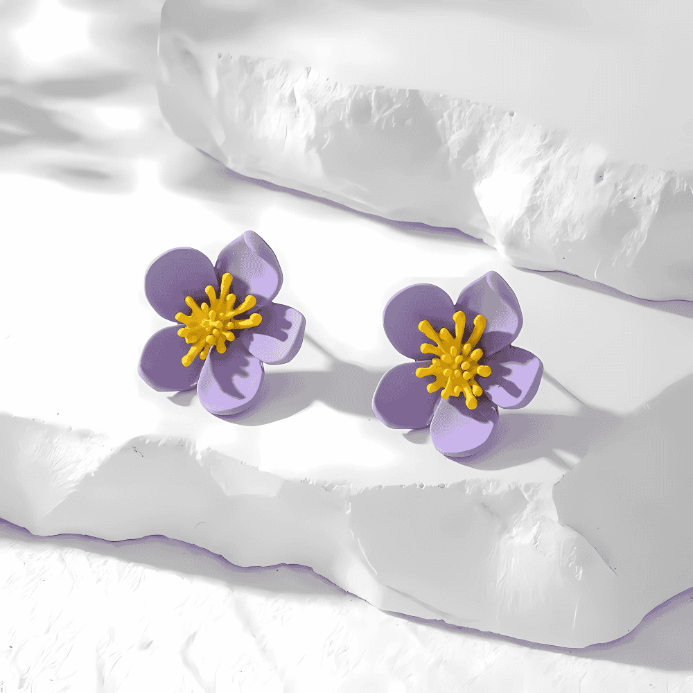 Sunlit Daisy Stud Earrings