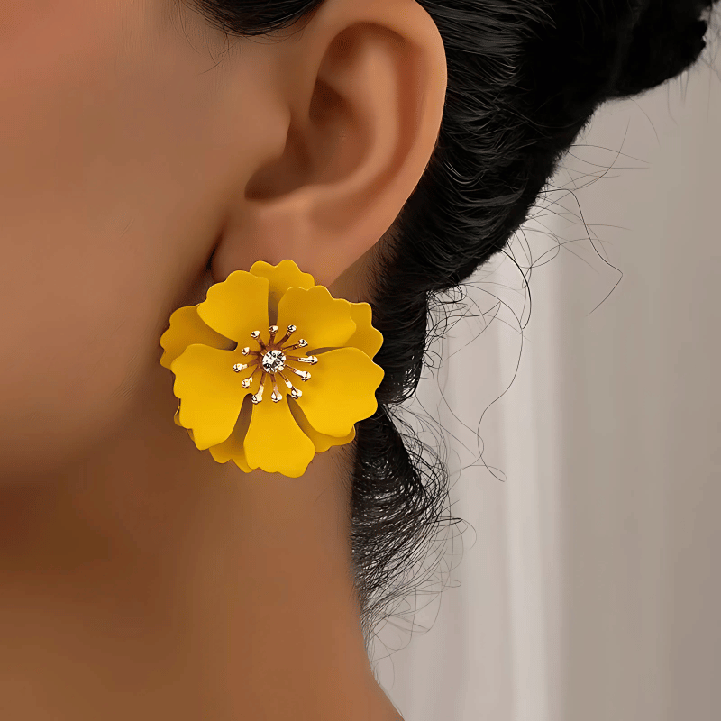 Honeydew Bloom Earrings