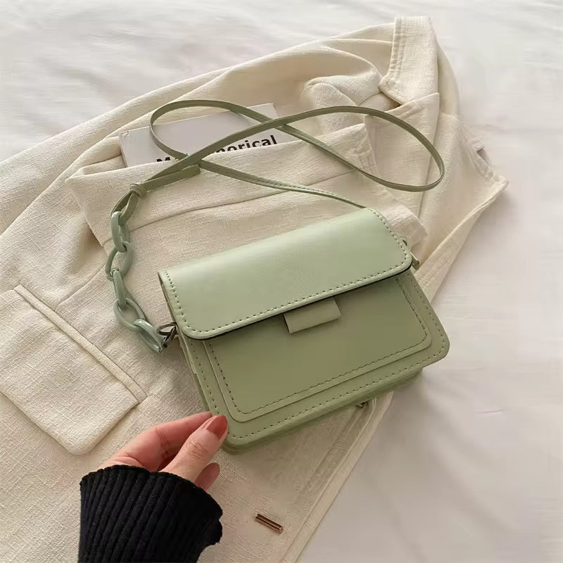 How to Choose the Perfect Handbag for Your Outfit (Without Overthinking It)
