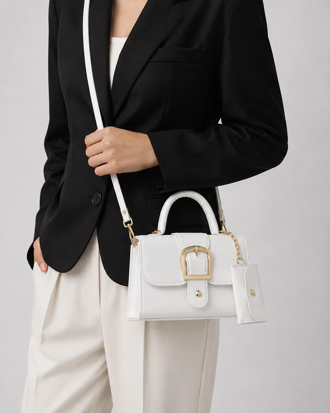 HOW TO CHOOSE THE PERFECT HANDBAG FOR EVERYDAY ELEGANCE