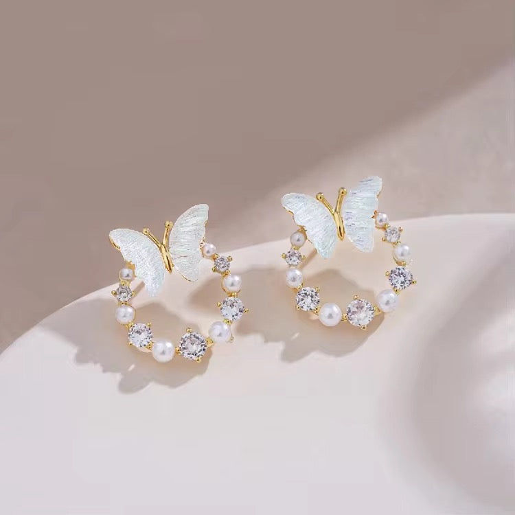 Luna Flutter Earrings