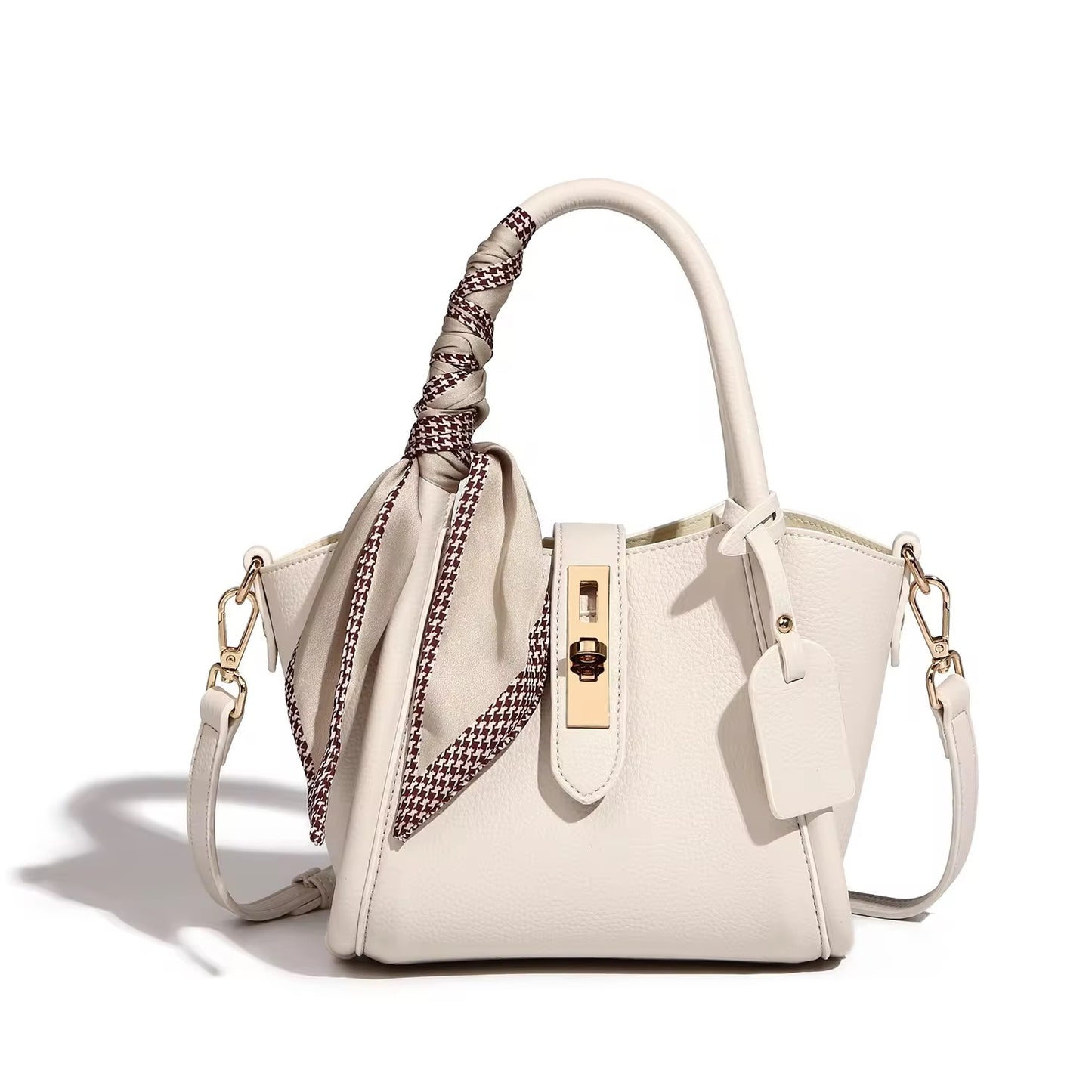 Aurelia Clasp