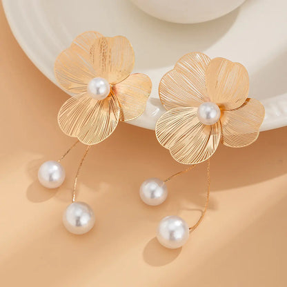 Silver Petal Pearl Earrings