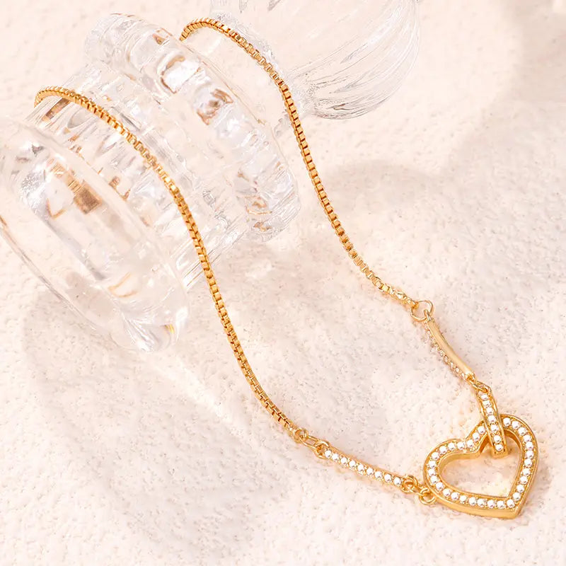 Golden Heartlink Bracelet