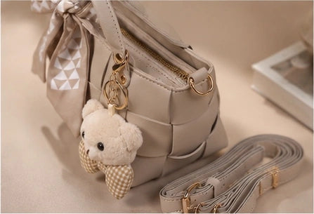 Snuggle Puff Hand Bag