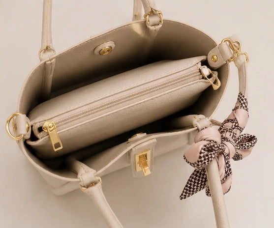 Aurelia Clasp