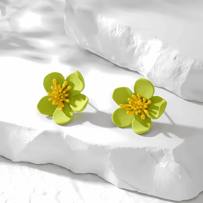 Sunlit Daisy Stud Earrings